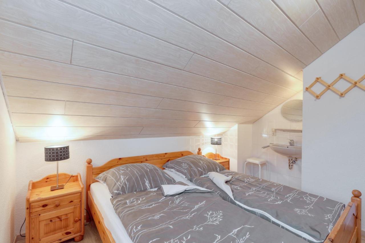 Seepark Kirchheim Ferienhaus Bei Diane Mit Sauna Exterior foto